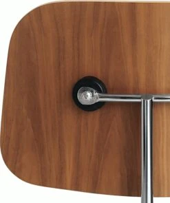 Eames Molded Plywood Dining Chair Metal Base (DCM) 20 Eames Molded Plywood Dining Chair Metal Base (DCM) -Muutous Zone W HM 5333 121217 walnut chrome d1