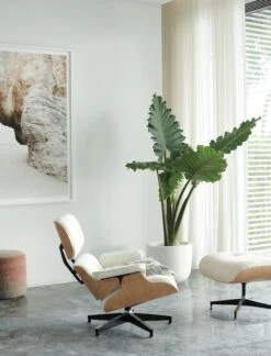 Eames Lounge Chair And Ottoman -Muutous Zone W HM 5667 100198819 white oak cream v5 001