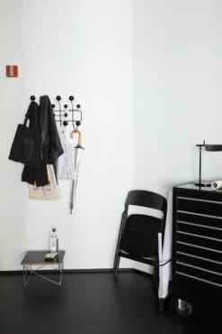 Case Narin Folding Chair -Muutous Zone W HM 6676 807579 black black v1 001