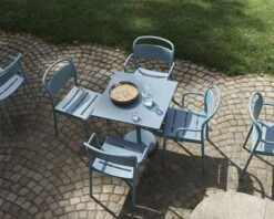 Muuto Linear Steel Café Table -Muutous Zone W MTO 2557480 100421537 pale blue v1 1