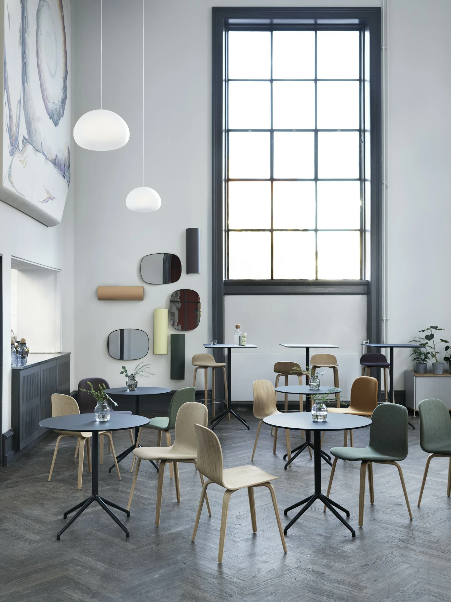 Muuto Still High Cafe Table, Round 2 Muuto Still High Cafe Table, Round - Image 2