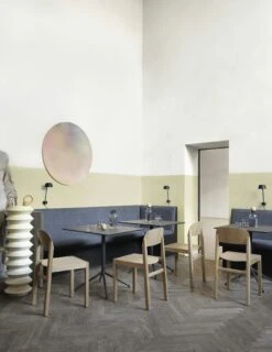 Muuto Still Cafe Table, Round 9 Muuto Still Cafe Table, Round -Muutous Zone W Still Cafe Table Black Lean Black Workshop Chair Oak Corky Muuto Org 1